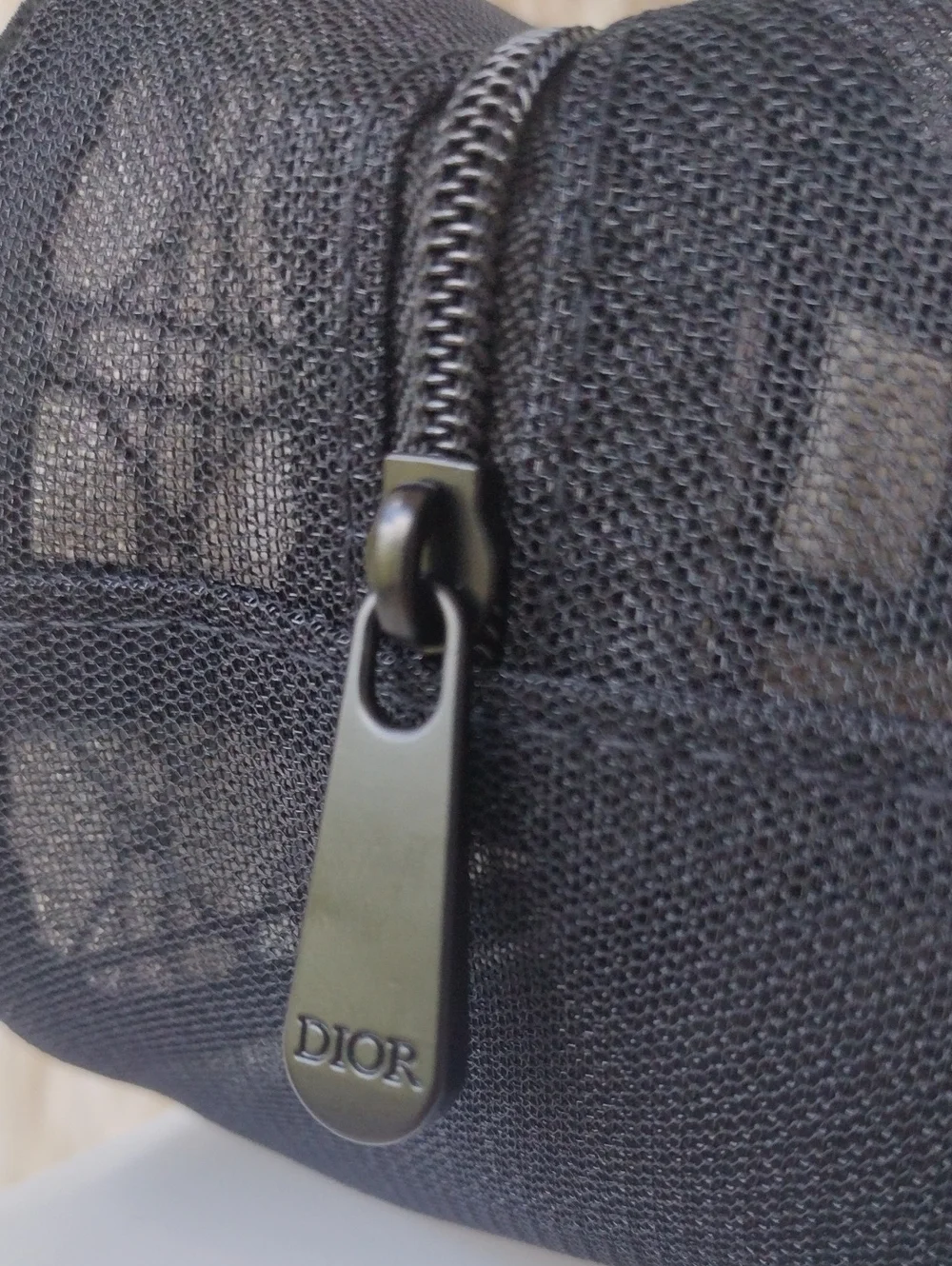 Dior Black Mesh Logo Pouch - Picture 5 of 12